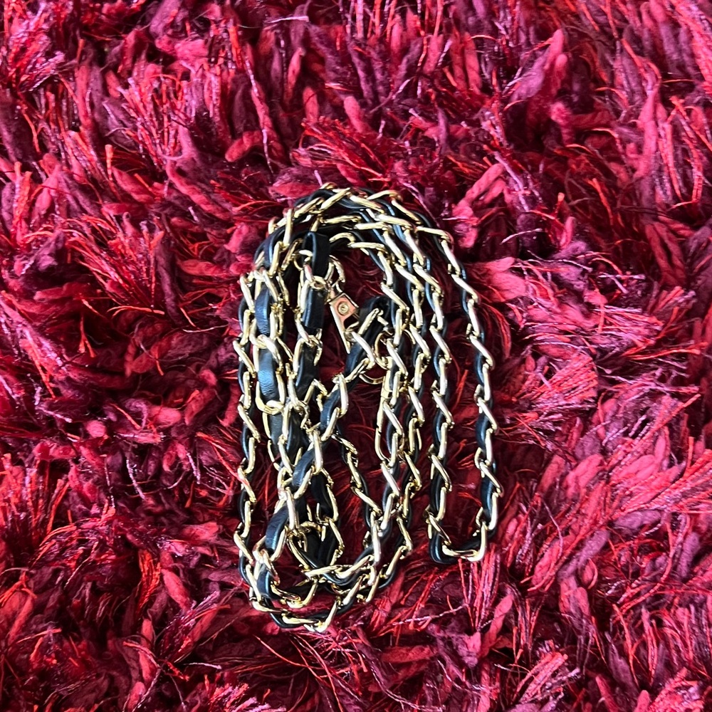 Elegant Gold‎ and Black Chain Bag Chain
